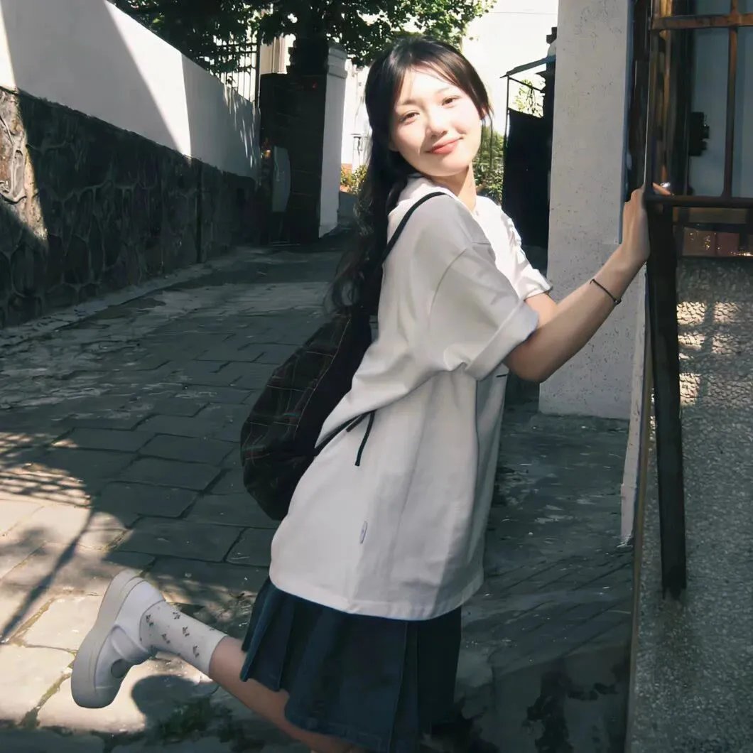 纯属虚构
